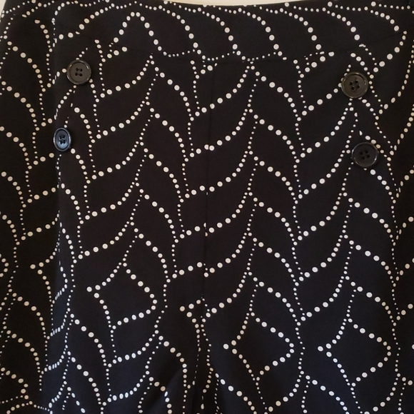 STAR LADIES WOVEN SHORT - Picture 2 of 6